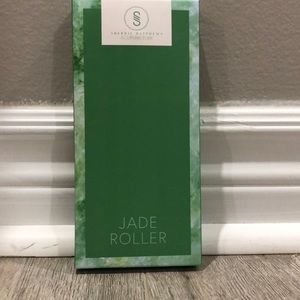Jade roller